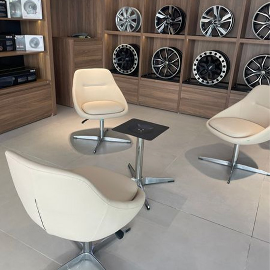 Ghế xoay da GX243C